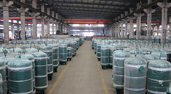 申容直供，只做性價(jià)比高儲(chǔ)氣罐！